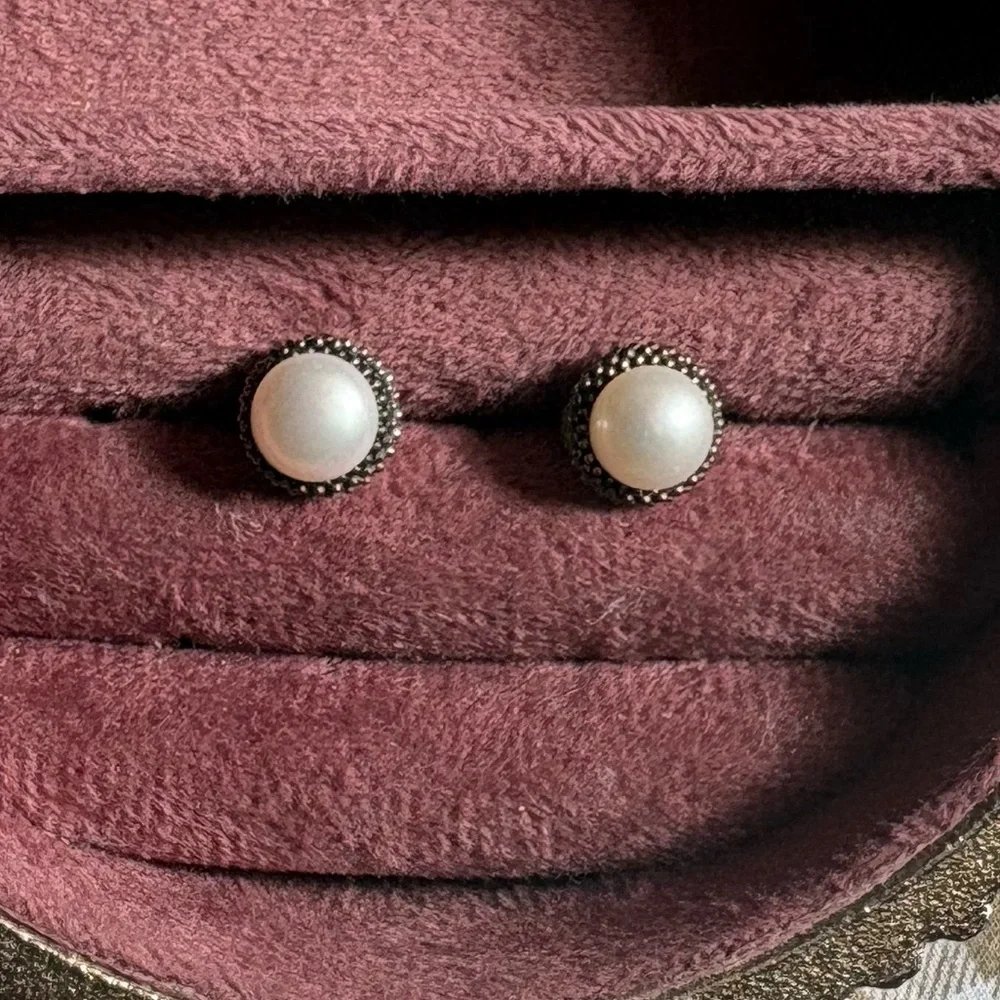 Lagos Caviar Pearl Stud Earrings - Picture 1 of 3